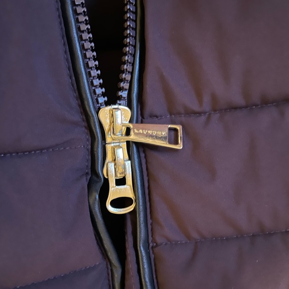 Laundry by Shelli Segal winter jacket with faux fur accent. Size small - Picture 12 of 16